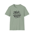 Made to Worship T-Shirt - Gildan 64k